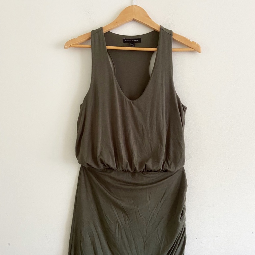 Banana Republic ruched sleeveless dress